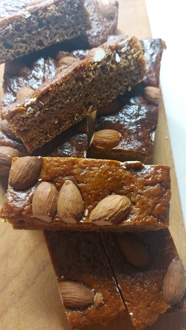 Mīkstā piparkūka ar riekstiem