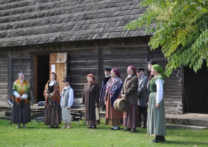 Folkloristi muzejā "Pikšas"