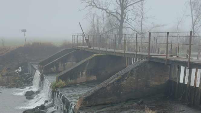 Ūdenskritums un slūžas dzirnavās